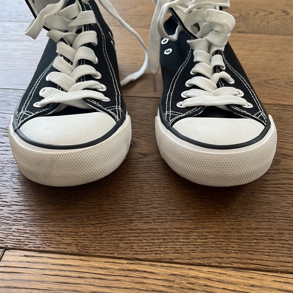 Basic Black Hightop Sneakers womens size 6 - Picture 3 of 6